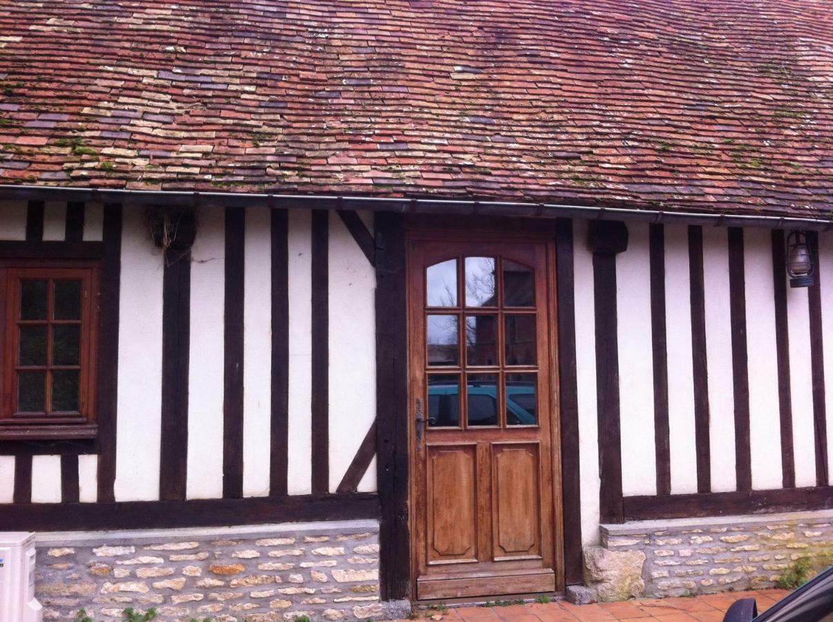 La Ferme Des Vignes Hotot-en-Auge Exterior foto